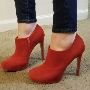 Steve Madden - Galoree, Red Suede Ankle Bootie